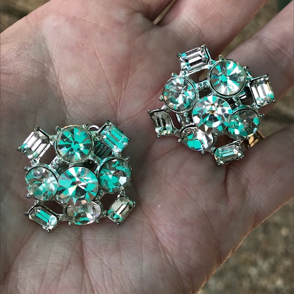Vintage Jewelry - VTG Gorgeous Rhinestone Earrings